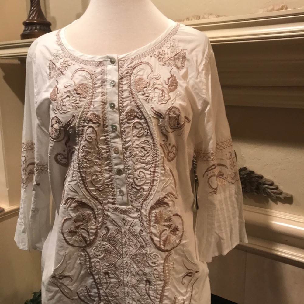 Full cut embroidered top